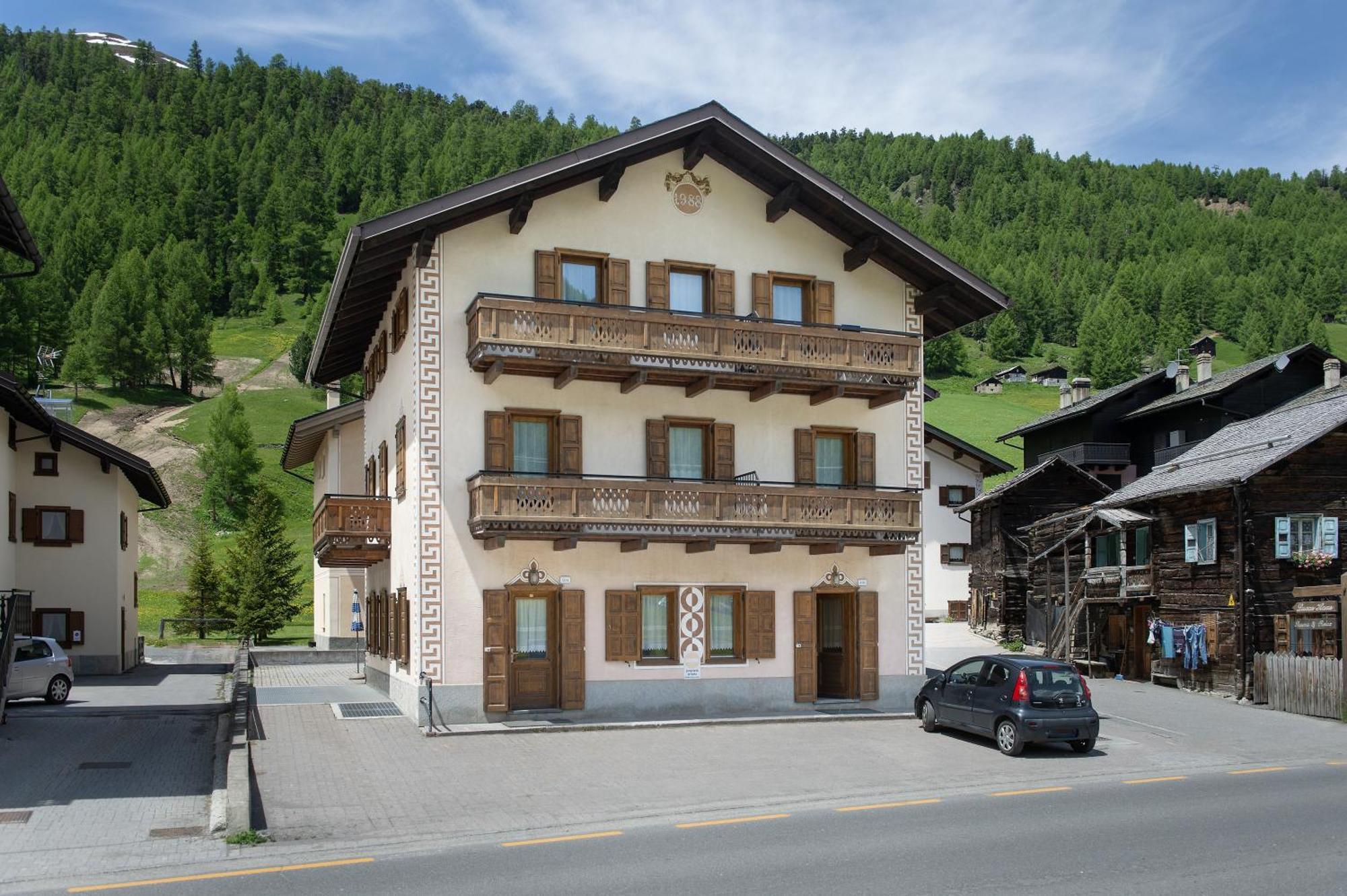Baita La Fonte Livigno Bagian luar foto